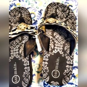 New Cross Flip flops with zebra print.